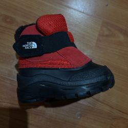 North Face Snow Boots Sz 4c