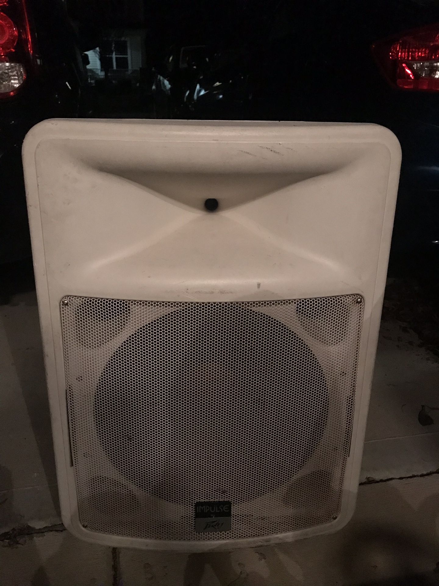 2 Passive Peavey Impulse 1015 15" 2-Way Speaker In White