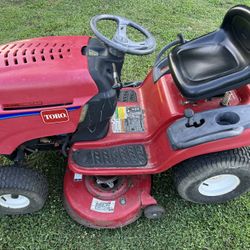 Riding Lawnmower Runs Good 