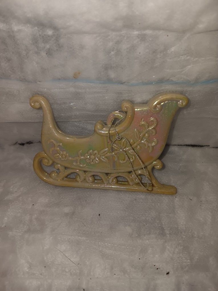 366 Gold Tone Sleigh