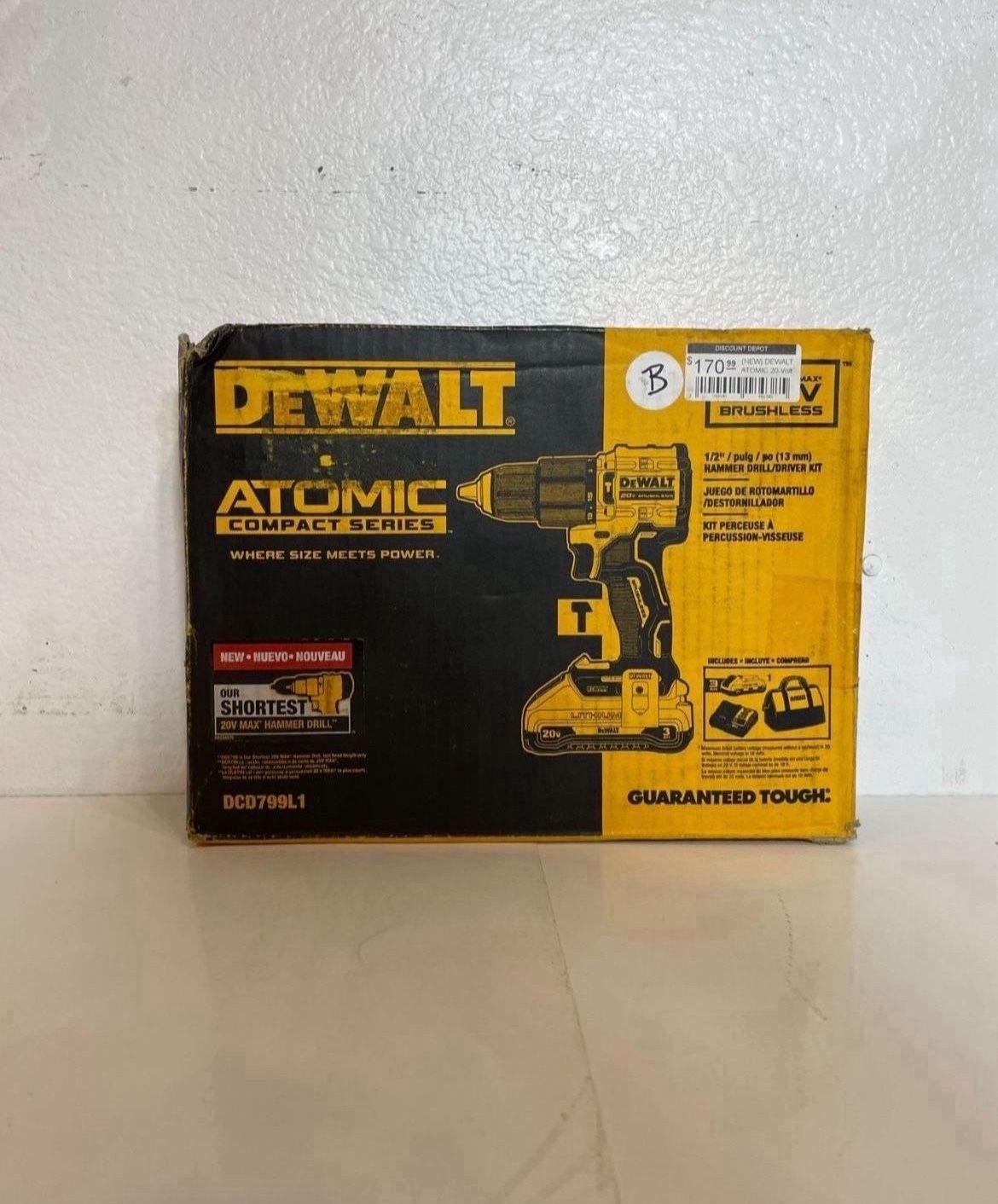 Dewalt 20V Brushless 1/2” Hammer Drill/ Driver Kit…DCD799L1