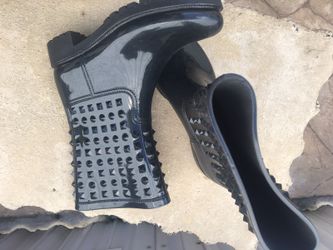 Waterproof rain boots (size 10)