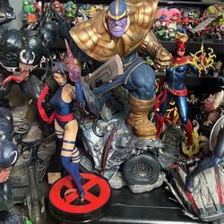Custom Thanos , XM Captain Marvel, XM Spiderman 2099 Not Sideshow