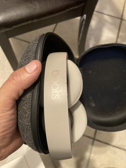 Beats Solo Pro