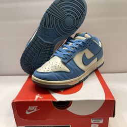 Nike Dunk Low UNC Coast Blue Size 8 Women / 6.5 Youth DD1503–100