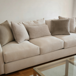 Safavieh White 3-Seater Sofa – Good Condition, Modern Style - New York, NY