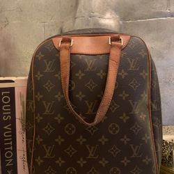 LOUIS VUITTON 