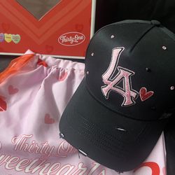 ThirtyOne / 31 Hats XOXO Sweethearts Hat