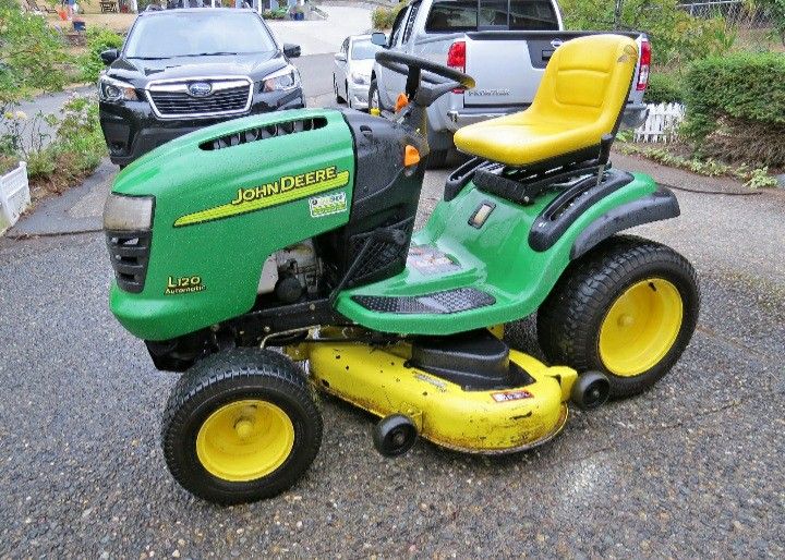 John Deere L120 Riding Mower 20HP 48" Deck