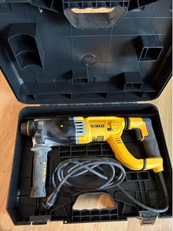 Dewalt  corded 1-inch  D-Handle rotary hammer kit