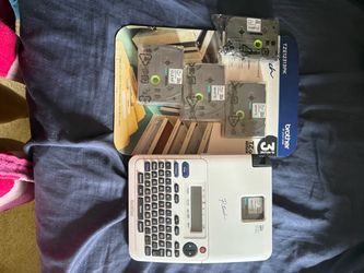 Brother P-touch PT-2040 Label Maker + 4 Label Tapes & Adapter