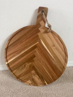 Round Wood Charcuterie Board with Handle