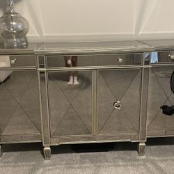 Mirrored Buffet