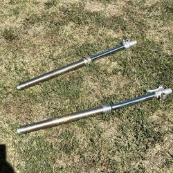 Yamaha YZ  85 Forks One Bent Other Isn’t Great For Parts