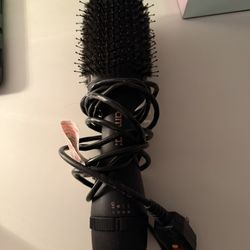 amika blow dry hair brush 