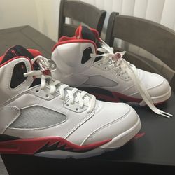 Jordan 5 Fire Red Black Tongue 
