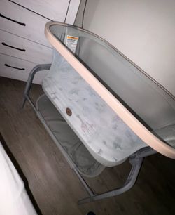 Maxi Cosi bassinet