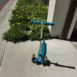 Micro kickboard / scooter