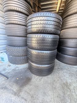 275/35/19(2) 255/35/19(2) Advanta A/S Like New Tread(2)