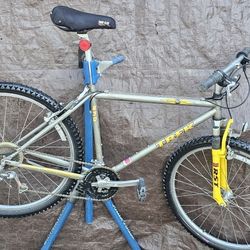 1997 Trek 830 XC Mountain Track