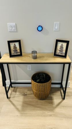 Entree Way Table 