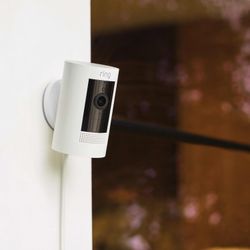 Ring - Stick Up Indoor/Outdoor Wire Free 1080p Security Camera - White