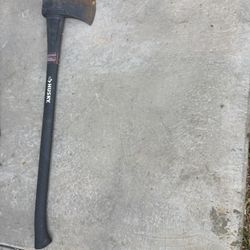 Husky 3,5 Lb Landscape Fiberglass Handle Axe