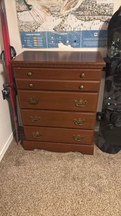 Dresser