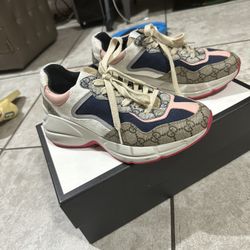 Gucci Shoes 8