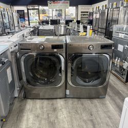 🔥LG JUMBO 5.2 CUBIC FT. FRONT LOAD WASHER AND 9.0 CUBIC FT. GAS DRYER PAIR🔥