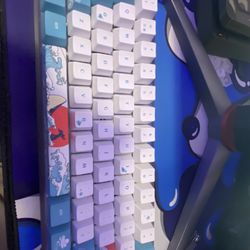 Guffercty  Kred Gk61 Mechanical Keyboard Red Switched 