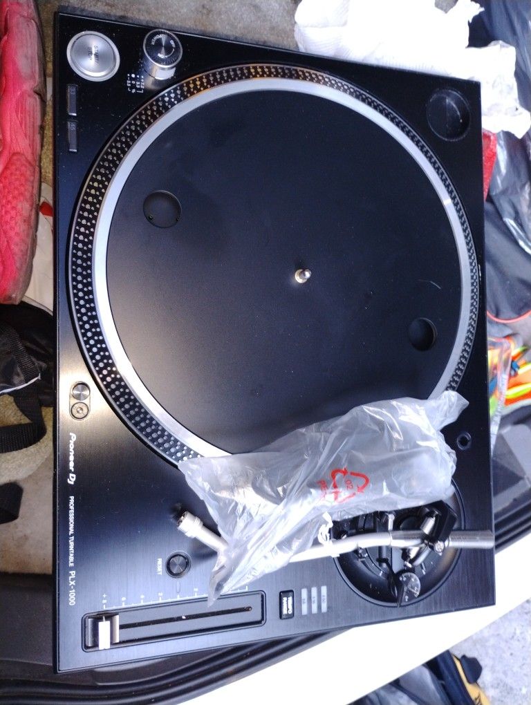 Pioneer DJ Professional Direct Drive TurnTable