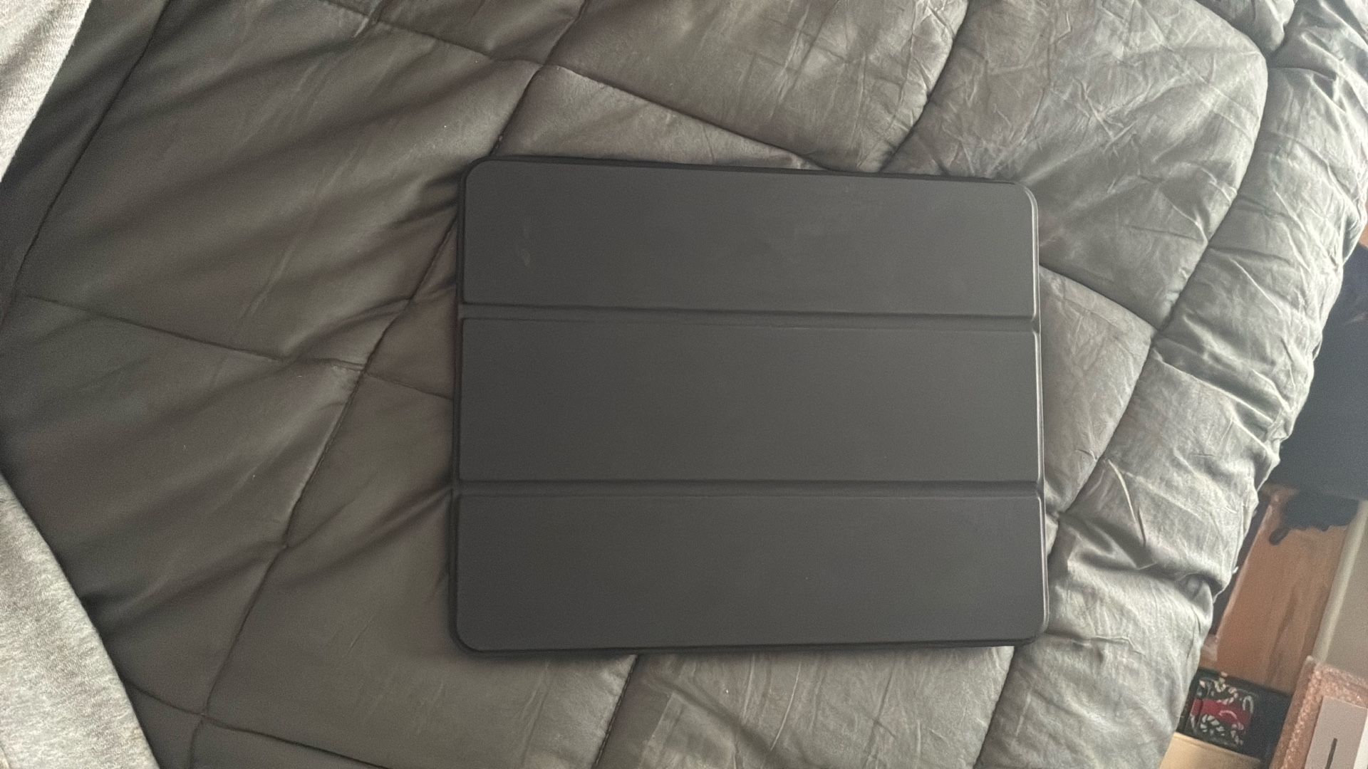 iPad Pro 12.9 Inches 4th Gen Cellular And WiFi 1.02 Terabyte Storage