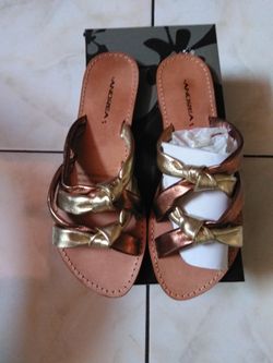 Sandal size 7.5 brand New