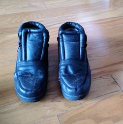 Ankle Boots with zippers in size 6.5