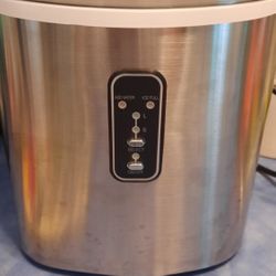 Ice Maker Machine  Working Good Condition Etc