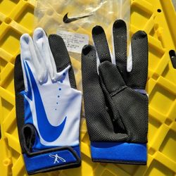 Brand New Nike Swingman Batting Gloves White Blue Black Youth Large
