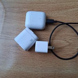 Power Adapter/ Earbuds