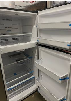 Large  refridge best offer 👍🏼