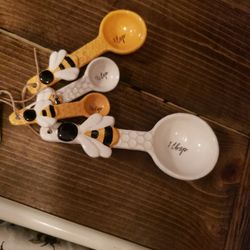 New Bee Tsp Measuring 