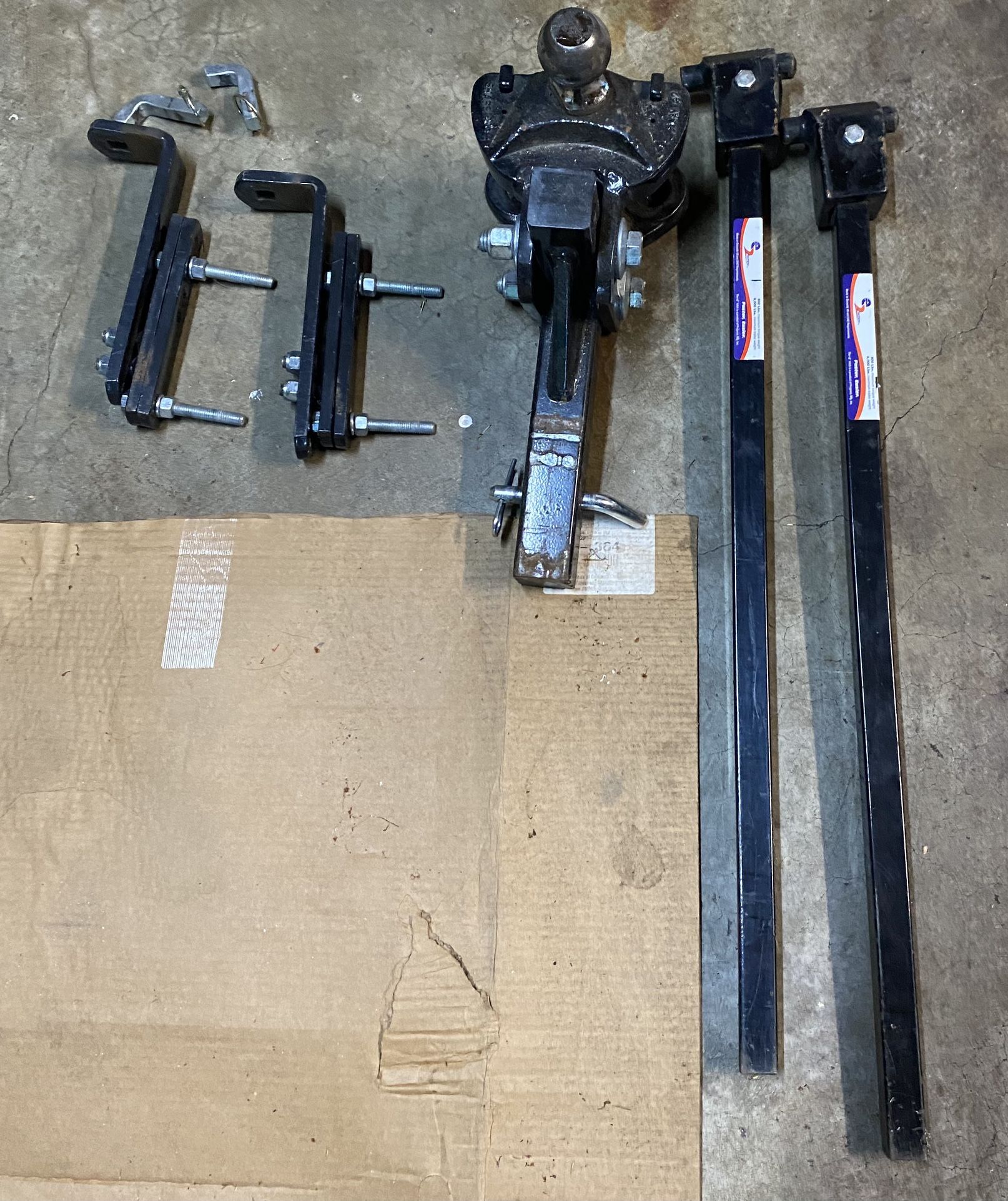Fastway E22 Point Control Trunnion Sway Bars And Hitch for Sale in