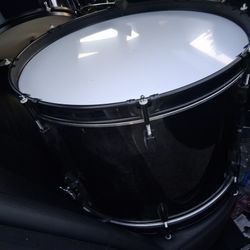 Yamaha Drum Set