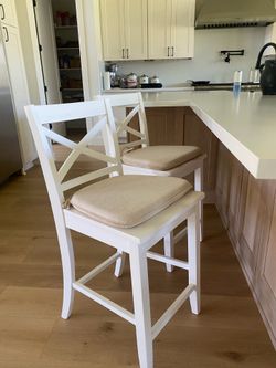 Farmhouse wooden counter height stools