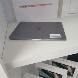 2017 Macbook Pro ☆ 13in/3.1ghz/16gb/512gb