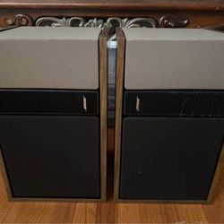 Bose 301 Series ii Speakers 