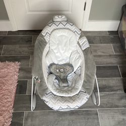 Ingenuity Automatic Baby Bouncer