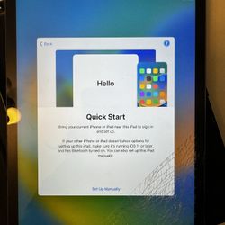 iPad 7th Generation 32GB black Cracked 