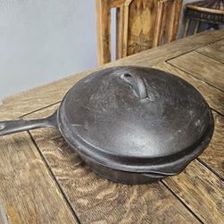 Antique Cast Iron Deep Skillet Chicken Fryer Unmarked Wagner Sawtooth Lid