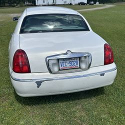 2002 Lincoln Town car 