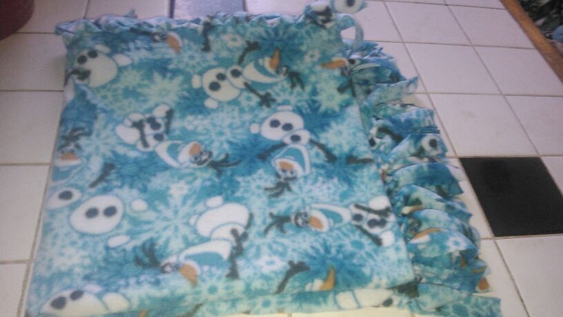 Frozen Olaf baby tie blanket